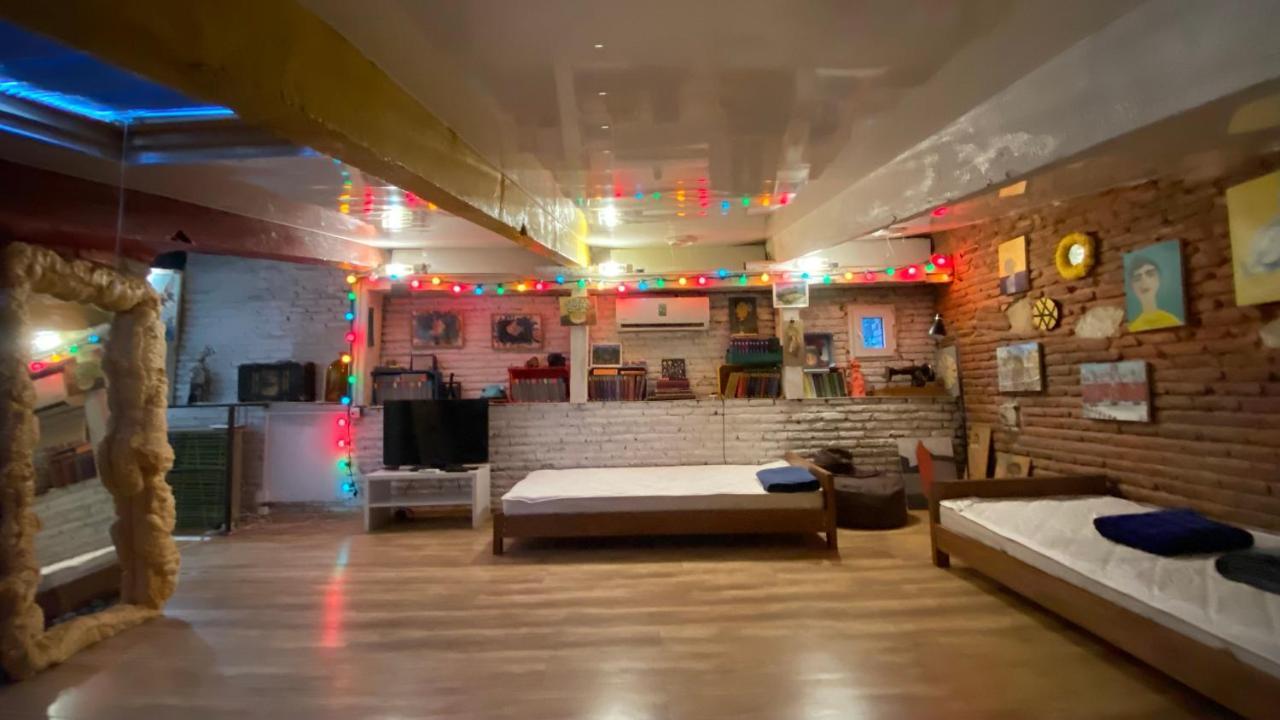 Art Apartment In Kala Tbilisi Historic District Bagian luar foto